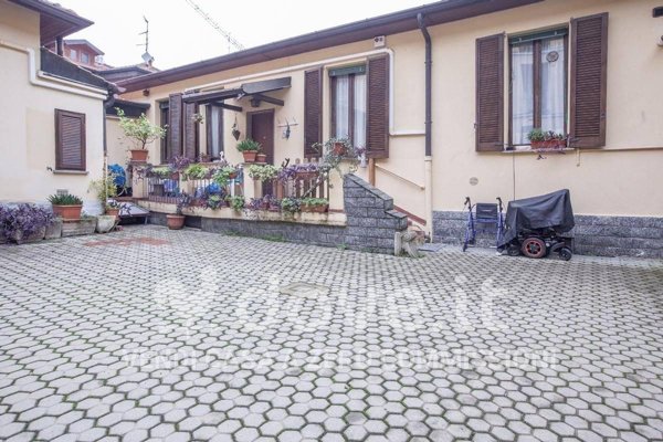 appartamento in vendita a Milano in zona Crescenzago