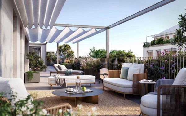appartamento in vendita a Milano in zona Porta Tenaglia