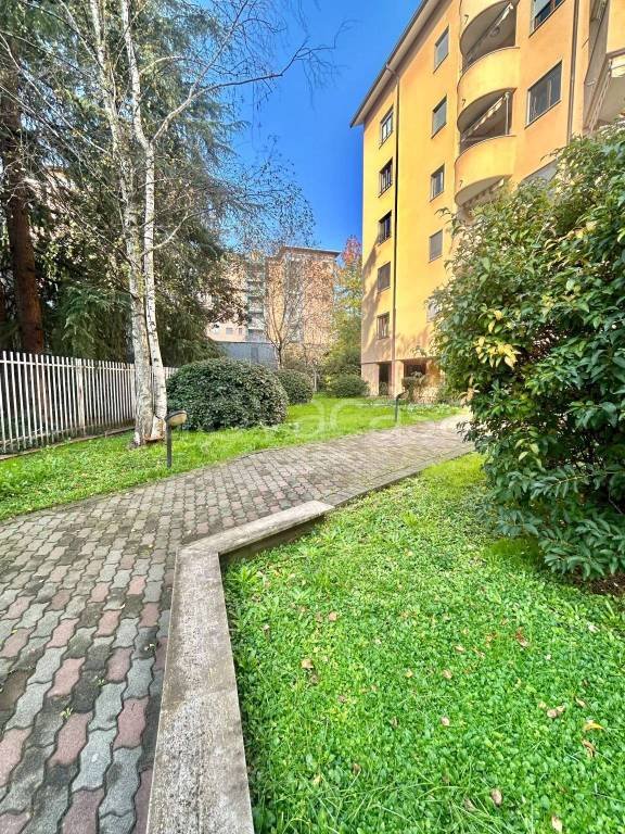 appartamento in vendita a Milano in zona Porta Garibaldi