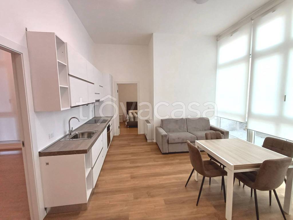 appartamento in vendita a Milano in zona Vigentino