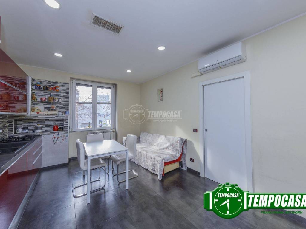 appartamento in vendita a Milano in zona Garegnano