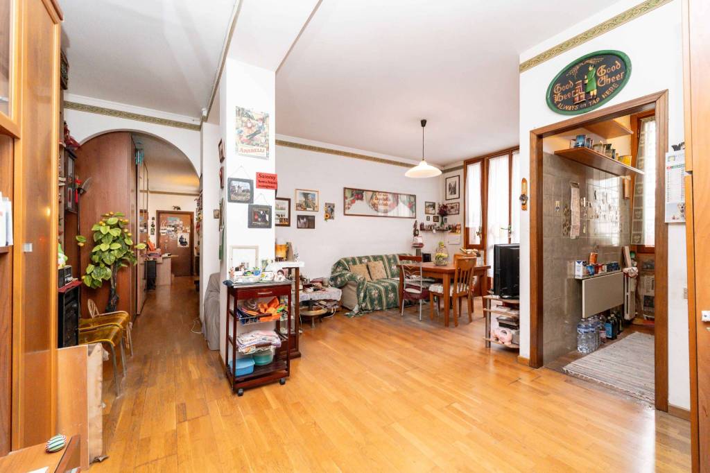 appartamento in vendita a Milano in zona Città Studi