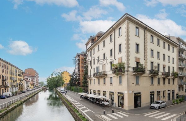 appartamento in vendita a Milano in zona Porta Genova