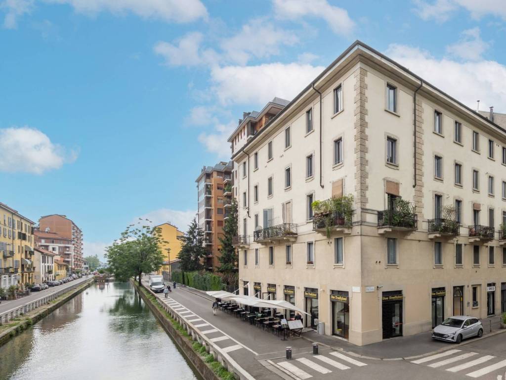 appartamento in vendita a Milano in zona Porta Genova