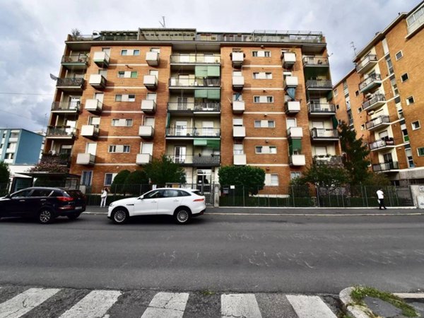 appartamento in vendita a Milano in zona Crescenzago