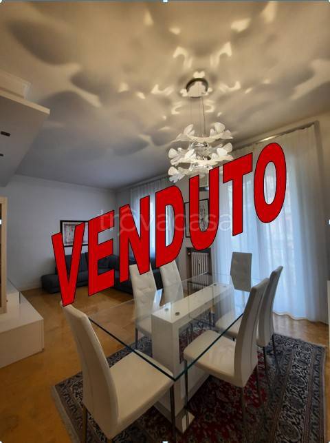 appartamento in vendita a Milano in zona Solari