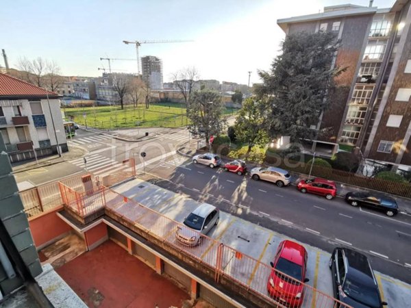appartamento in vendita a Milano in zona Precotto
