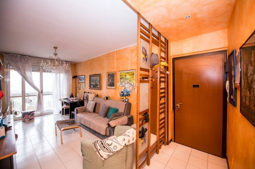 appartamento in vendita a Milano in zona Quinto Romano