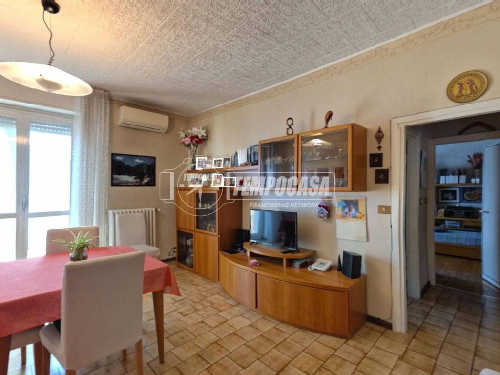 appartamento in vendita a Milano in zona Morsenchio
