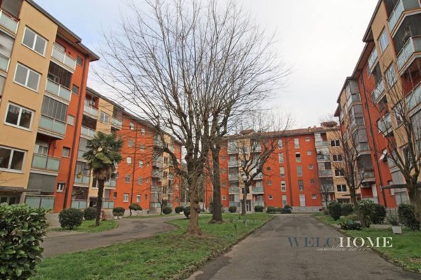 appartamento in vendita a Milano in zona Gallaratese