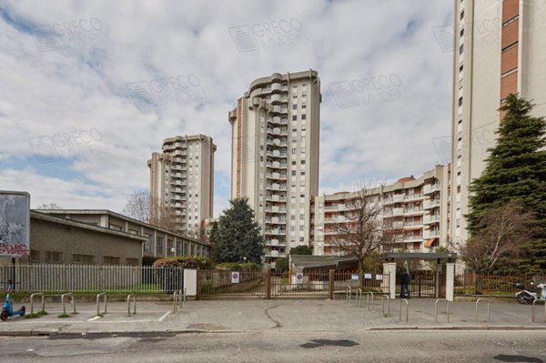 appartamento in vendita a Milano in zona Greco