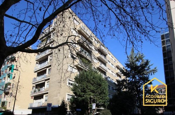 appartamento in vendita a Milano in zona Rembrandt