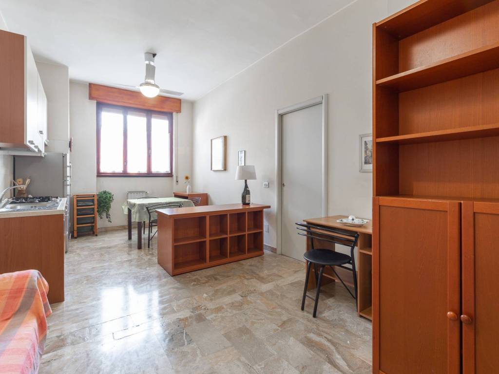 appartamento in vendita a Milano in zona Vigentino