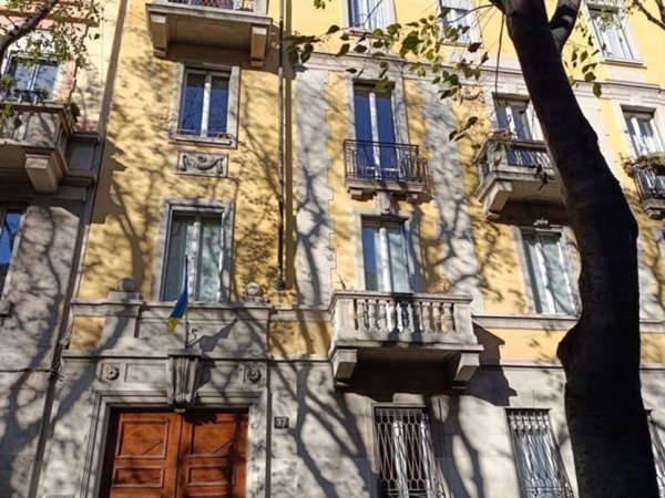 appartamento in vendita a Milano in zona Isola