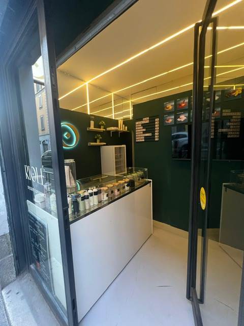 negozio in vendita a Milano