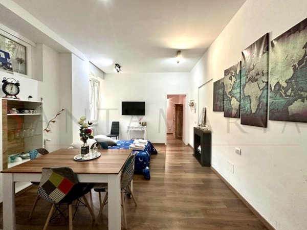 appartamento in vendita a Milano in zona Sant'Ambrogio
