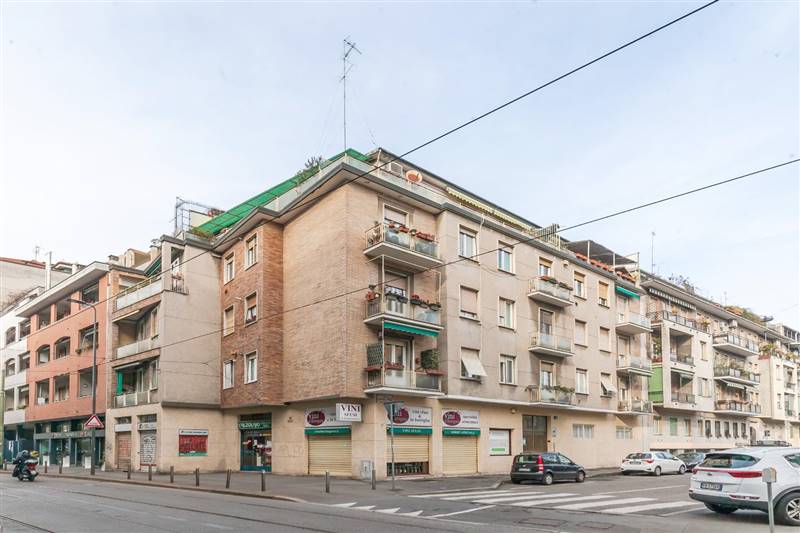 appartamento in vendita a Milano in zona Sempione