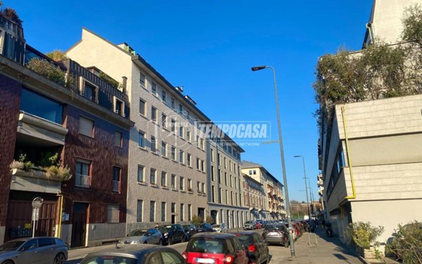 appartamento in vendita a Milano in zona San Cristoforo