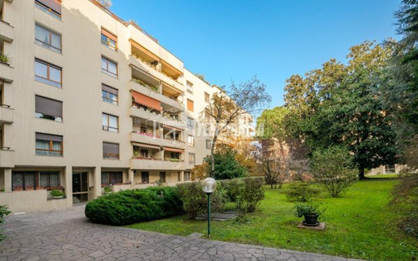 appartamento in vendita a Milano in zona Vigentino