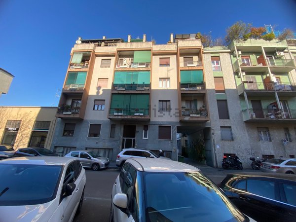appartamento in vendita a Milano in zona Stadera