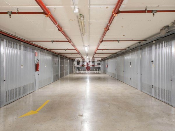 intera palazzina in vendita a Milano