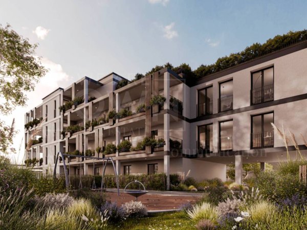 appartamento in vendita a Milano in zona Famagosta