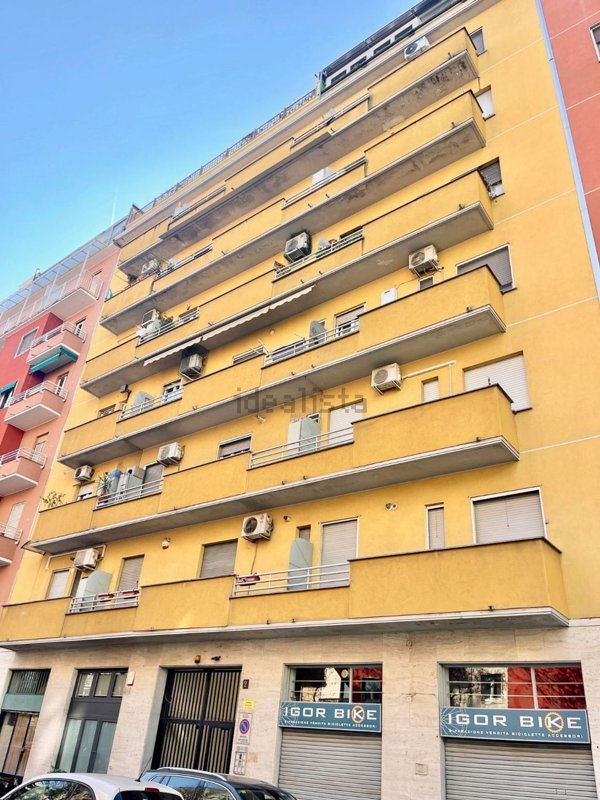 appartamento in vendita a Milano in zona Piazzale Lodi