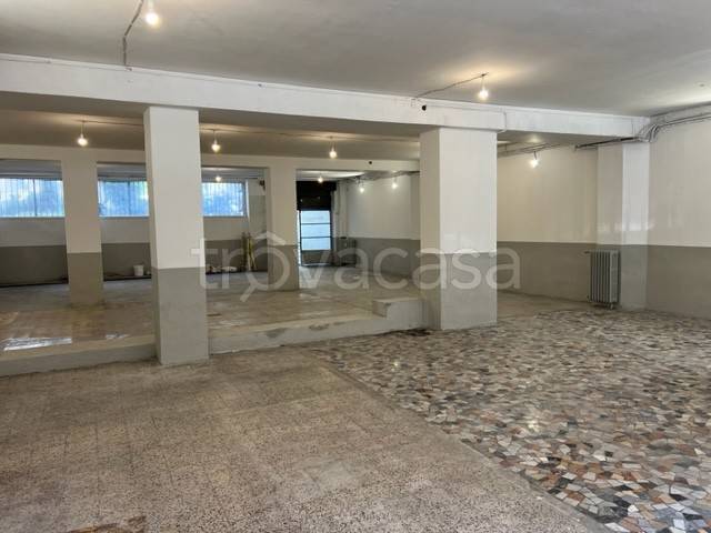 quadrivano in vendita a Milano in zona Stazione Centrale