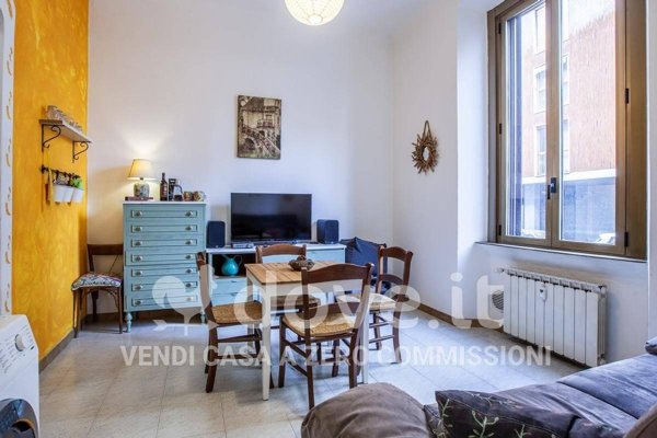 appartamento in vendita a Milano in zona Montalbino