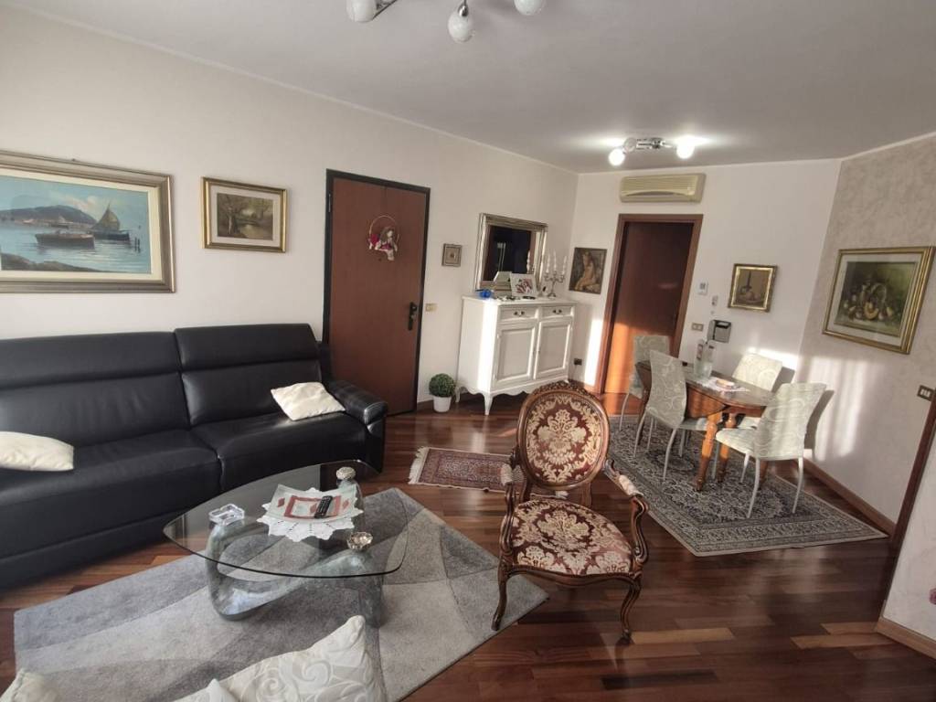 appartamento in vendita a Milano in zona Affori