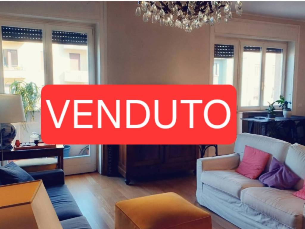 appartamento in vendita a Milano in zona Città Studi