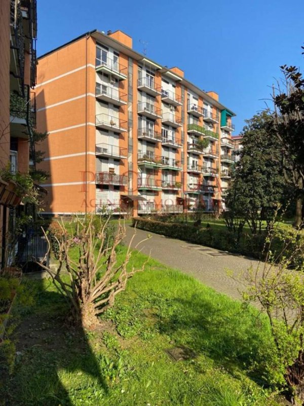 appartamento in vendita a Milano in zona Corvetto