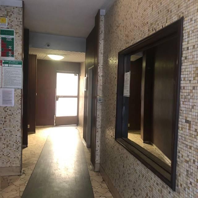 appartamento in vendita a Milano in zona Rottole
