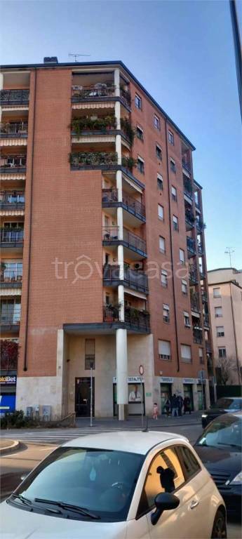 appartamento in vendita a Milano in zona Corvetto