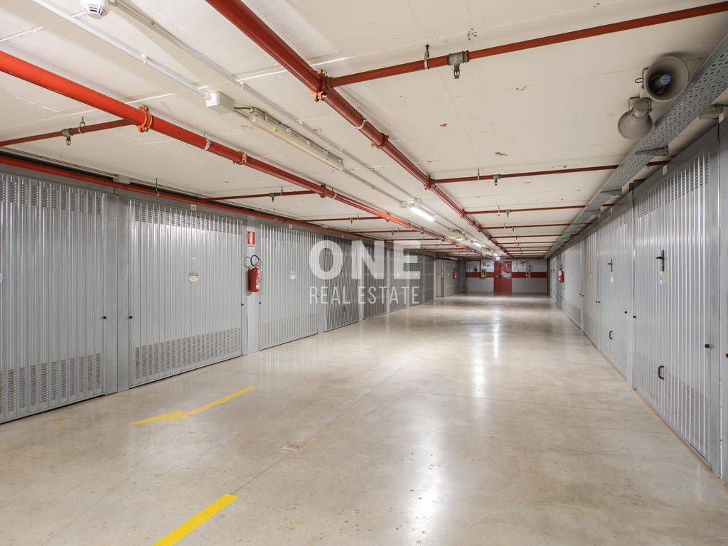 intera palazzina in vendita a Milano in zona Guastalla