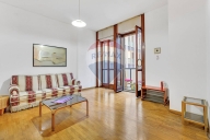 appartamento in vendita a Milano in zona Porta Nuova