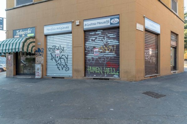 negozio in vendita a Milano