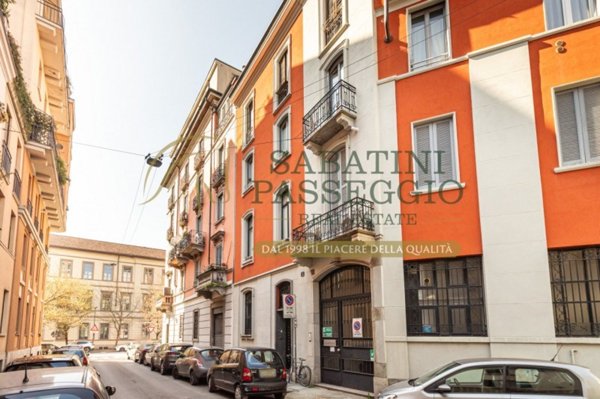 appartamento in vendita a Milano in zona Sempione