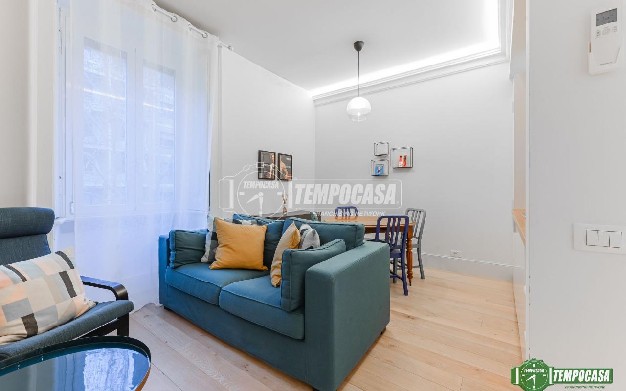 appartamento in vendita a Milano in zona Porta Nuova