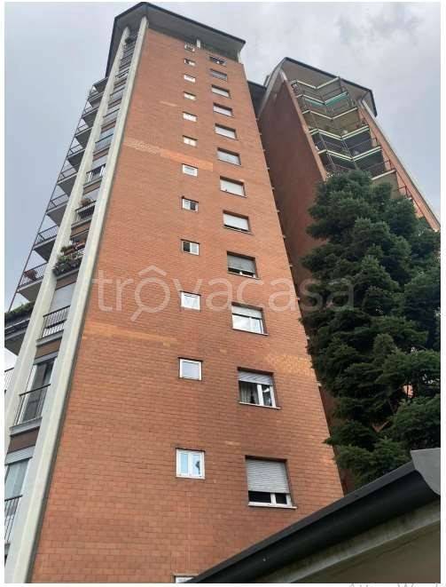 appartamento in vendita a Milano in zona Gallaratese