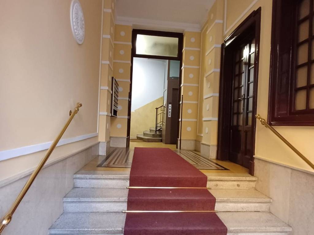 appartamento in vendita a Milano in zona Città Studi