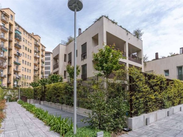 appartamento in vendita a Milano in zona Porta Romana