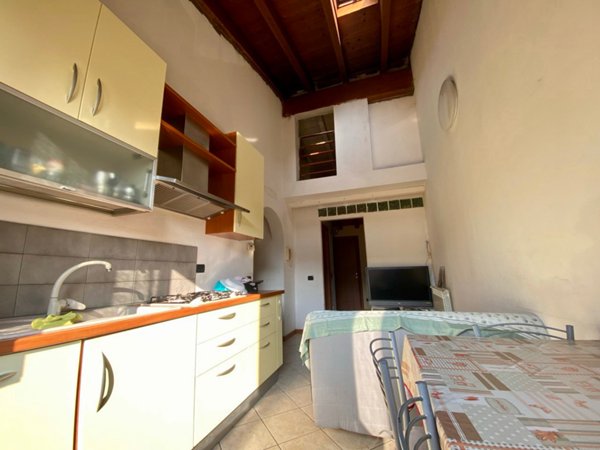 appartamento in vendita a Milano in zona Baggio