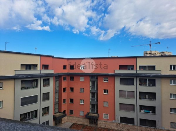 appartamento in vendita a Milano in zona Affori