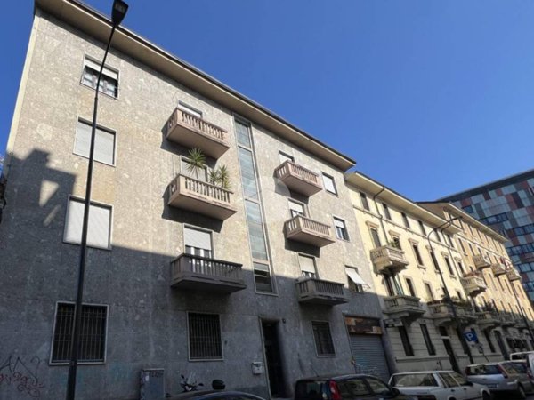 appartamento in vendita a Milano in zona Dergano