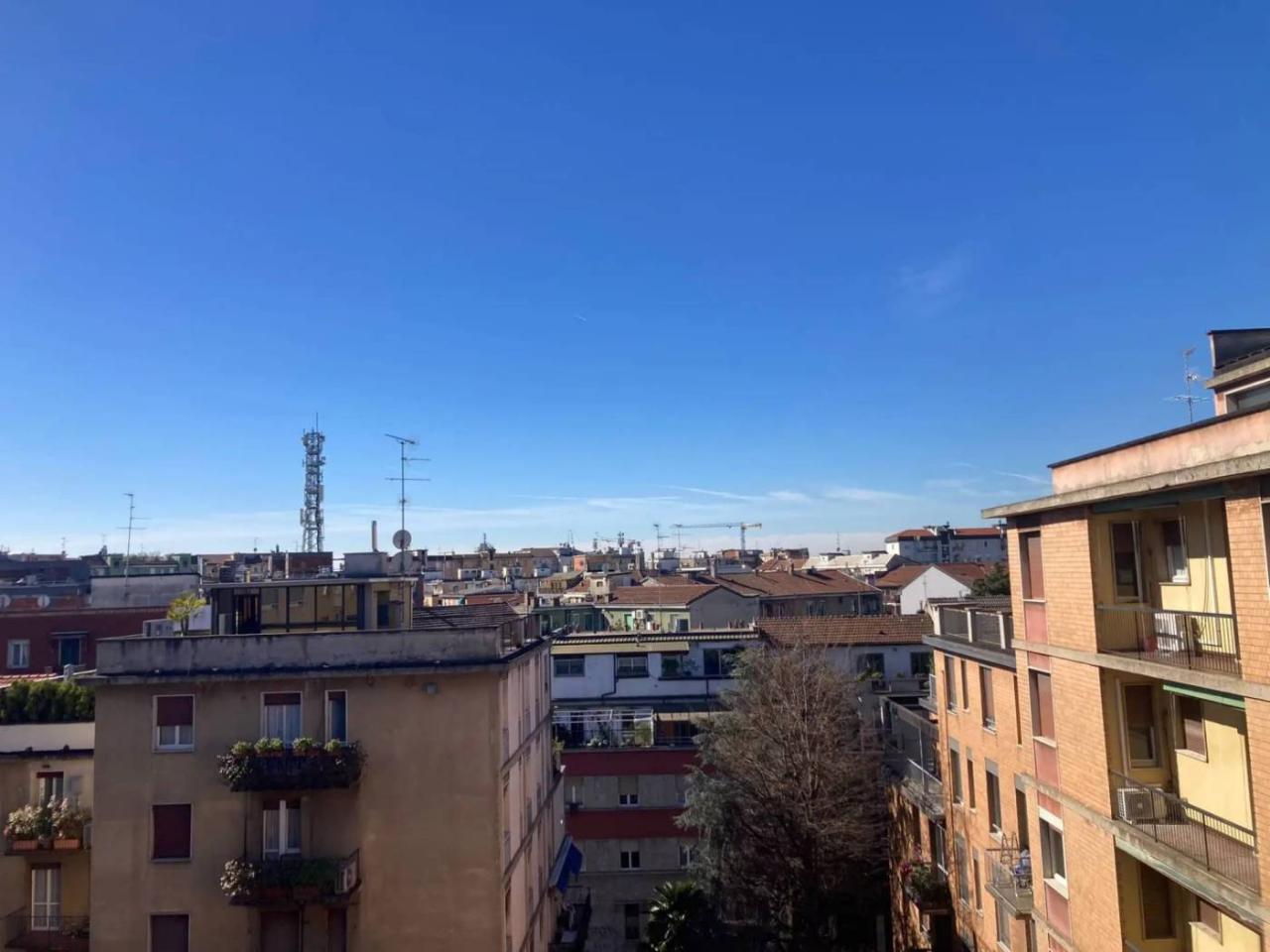 appartamento in vendita a Milano in zona Lambrate