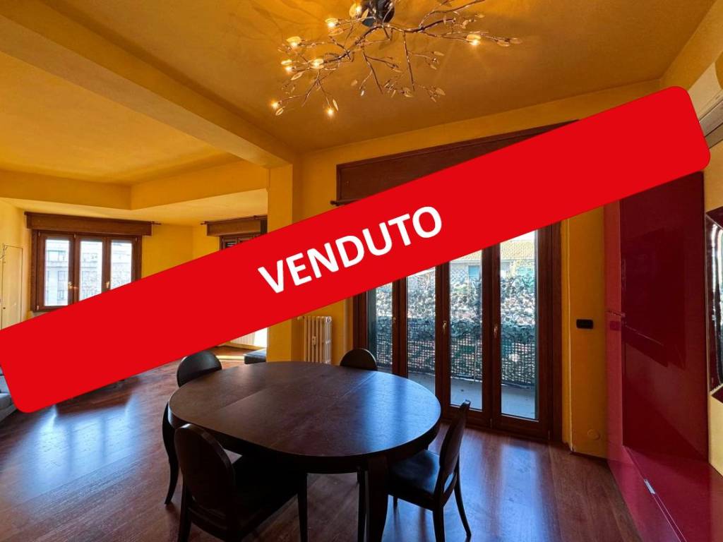 appartamento in vendita a Milano in zona Città Studi