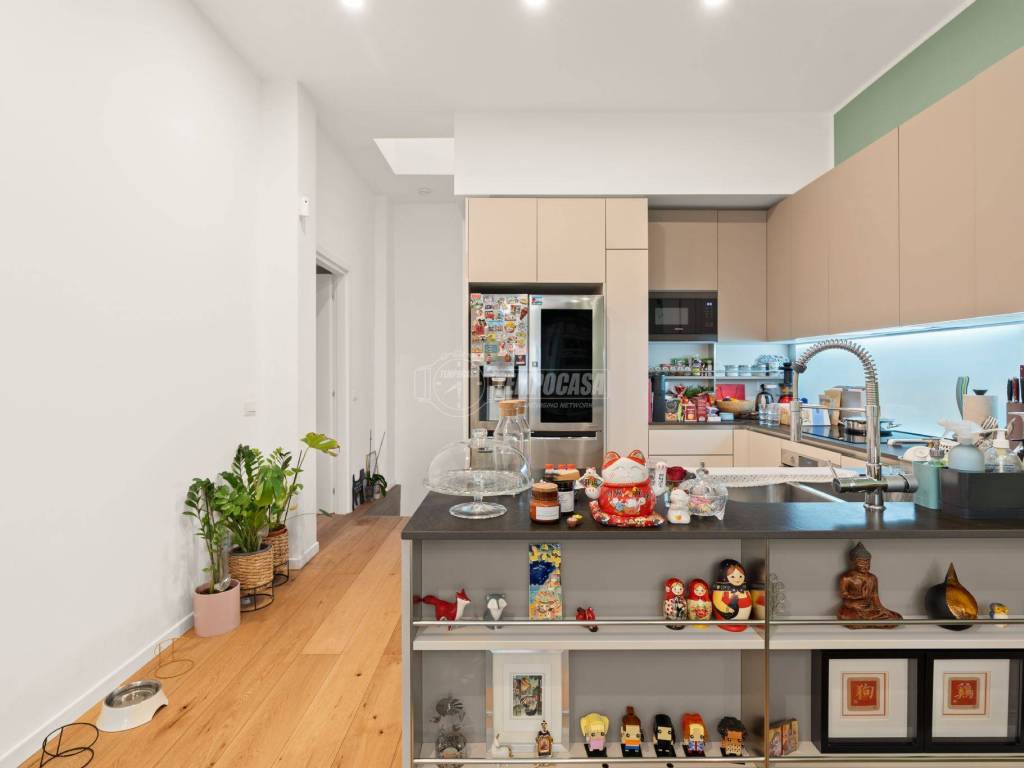 appartamento in vendita a Milano in zona XXII Marzo