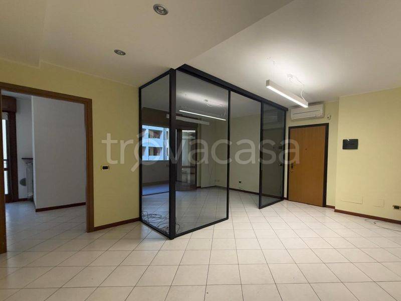 appartamento in vendita a Milano in zona Isola