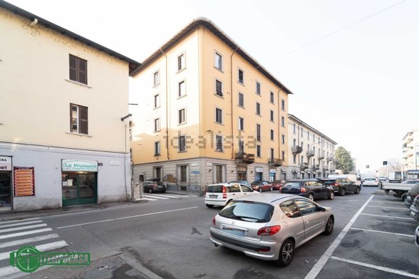 appartamento in vendita a Milano in zona Crescenzago